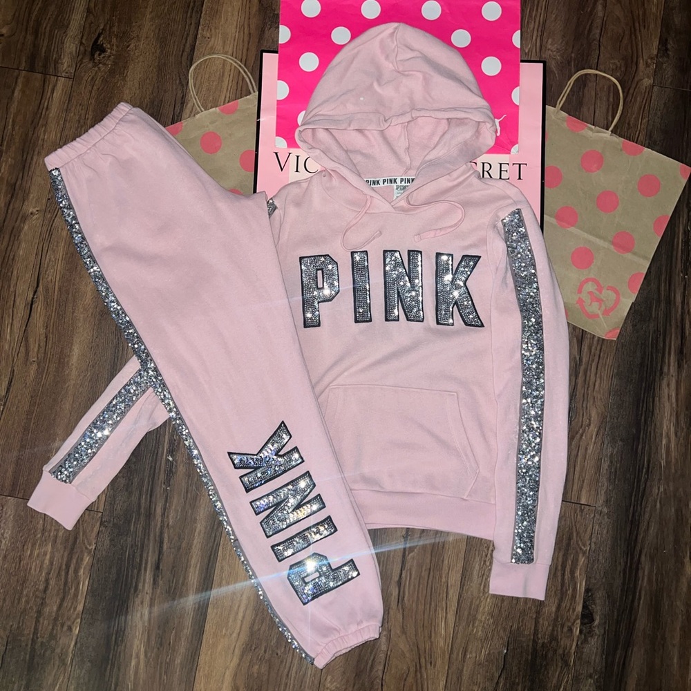 VS PINK Size SMALL RARE HTF Baby Pink Mega Bling Set. - Picture 2 of 16